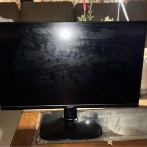 no damages no marks in good condition